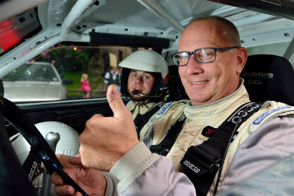 Johnny Pedersen fra Slangerup kommer til Munkebjerg i sin lynende hurtige BMW M3. Han er blandt favoritterne til løbets
(Foto: Michael Eisenberg)